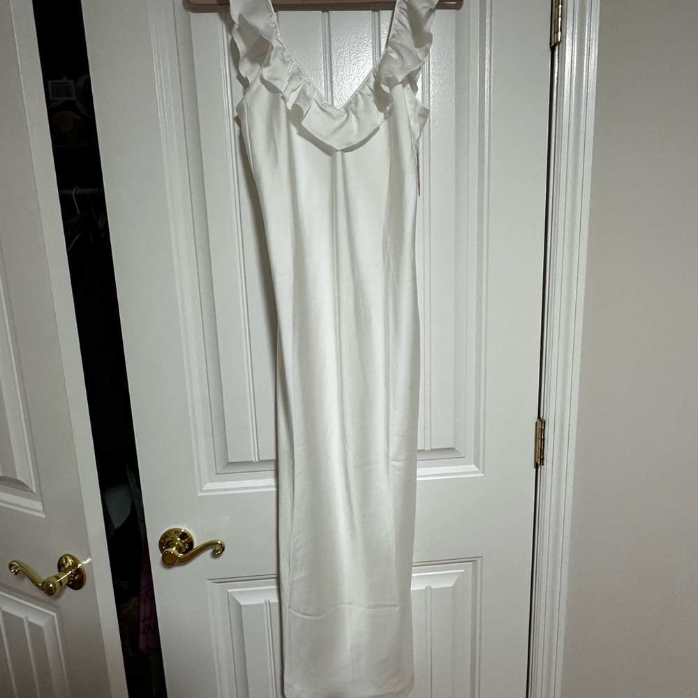 NWT MuMu White Ruffle Dress - Picture 4 of 10